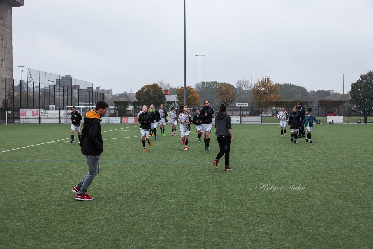 Bild 123 - B-Juniorinnen FC St.Pauli . Braedstrup IF : Ergebnis: 4:1